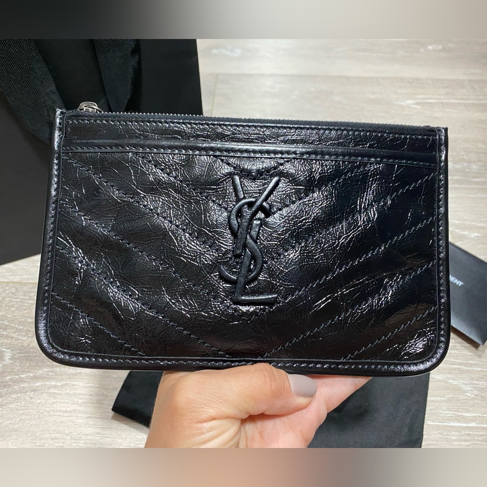 Authentic NWT Saint Laurent Crinkled Calfskin Matelasse Monogram Niki Bill Pouch